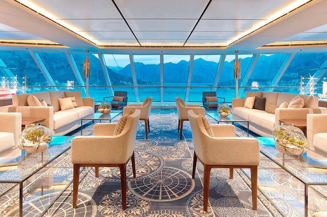 Explorer's Lounge Viking Vela