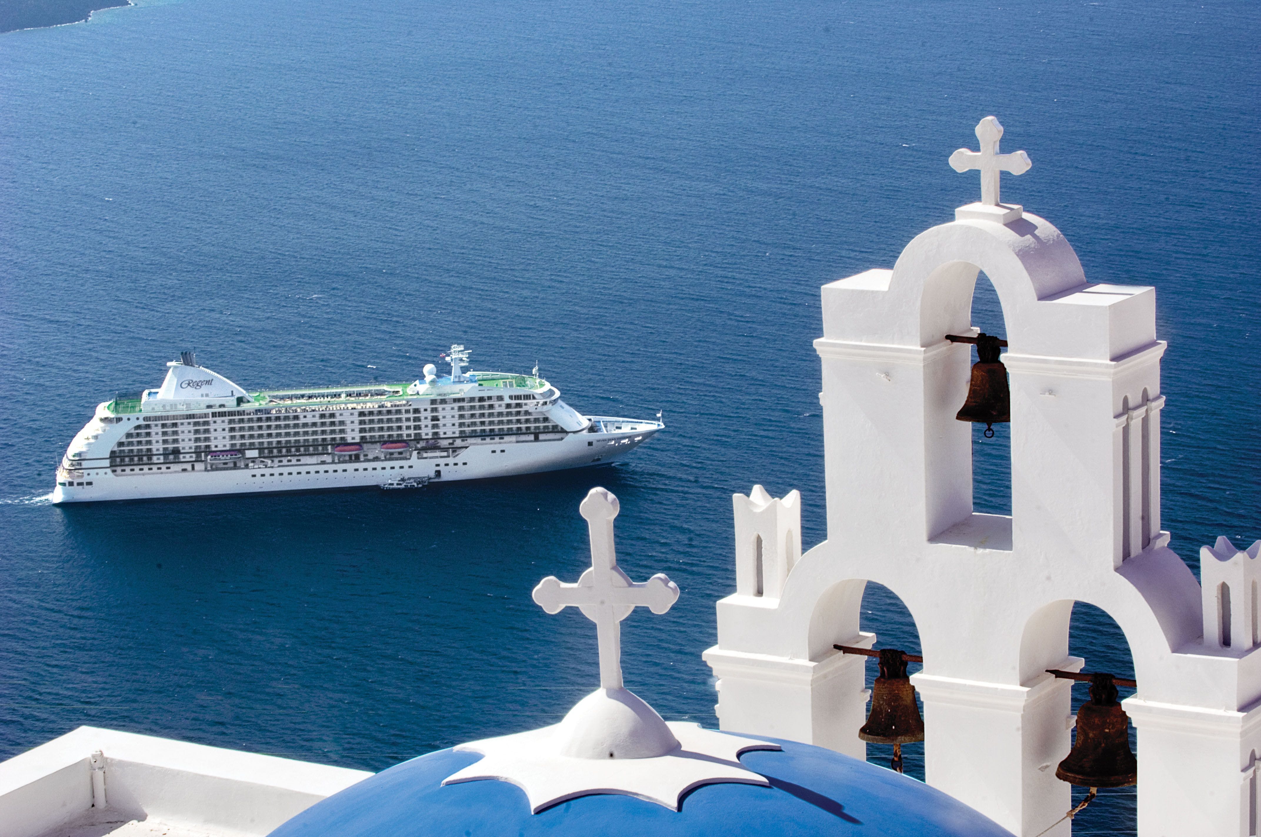 small ship cruise in greece