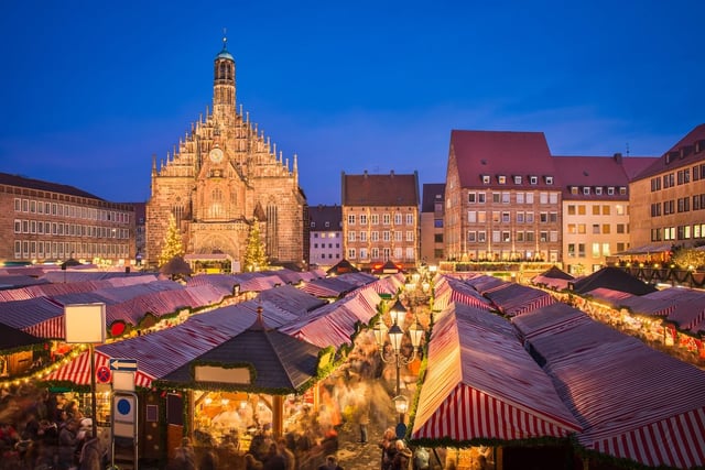 ChristmasMarketPfYzW