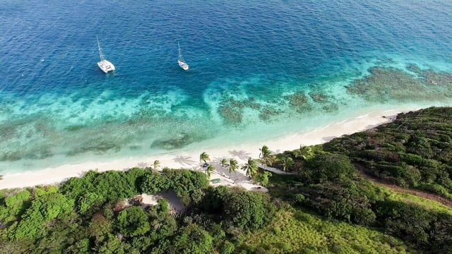 GrenadinesBeachIsland
