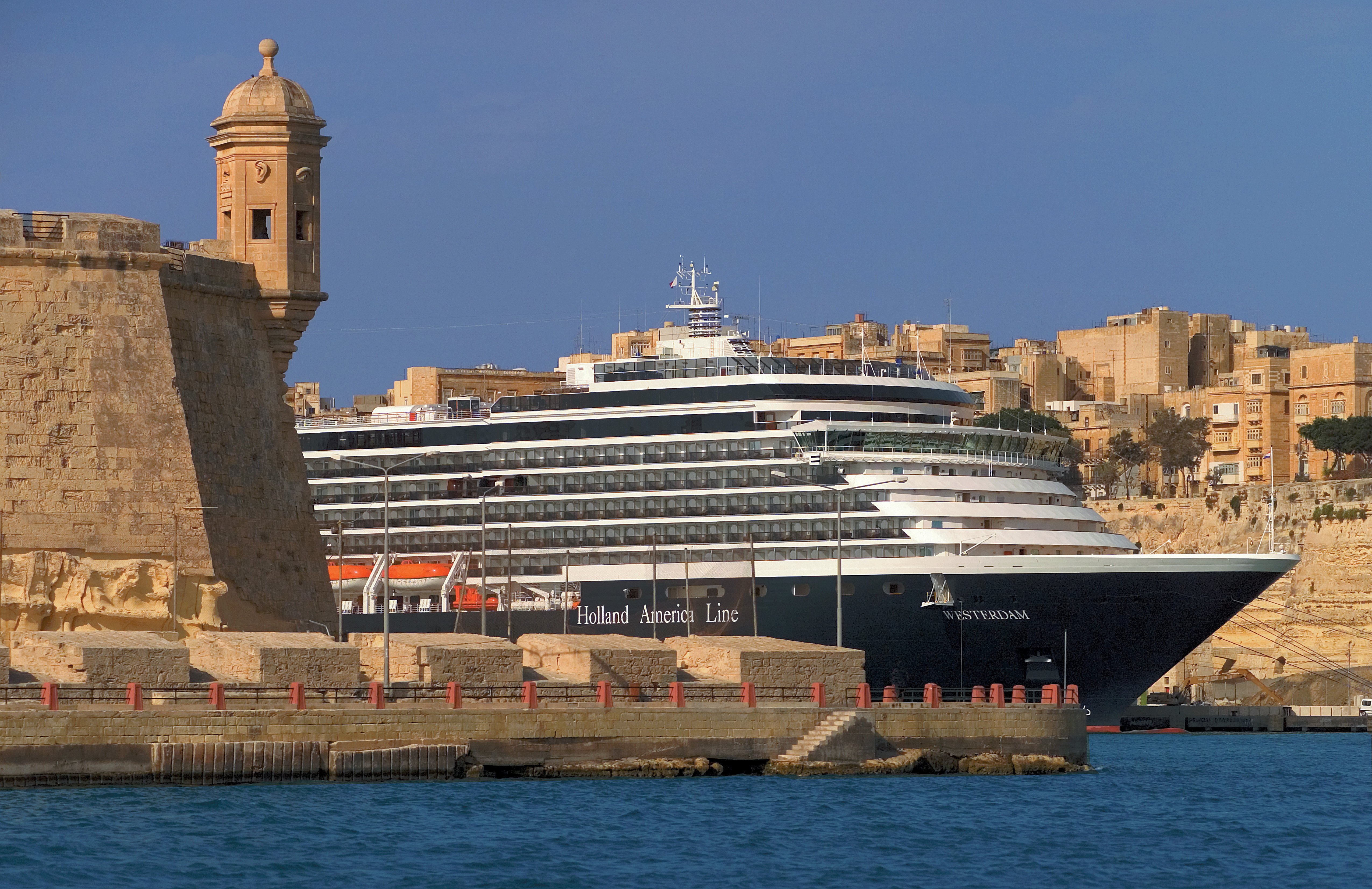 HAL_Westerdam_at_Malta_2