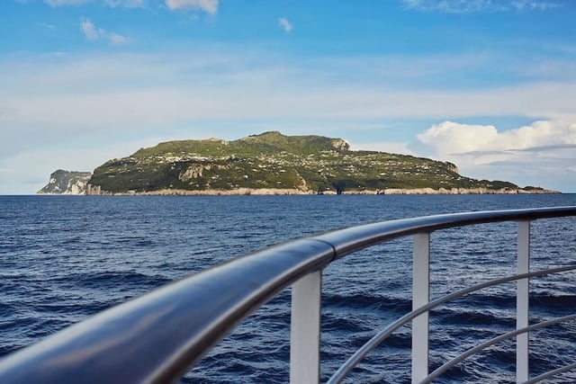 Rail off Capri