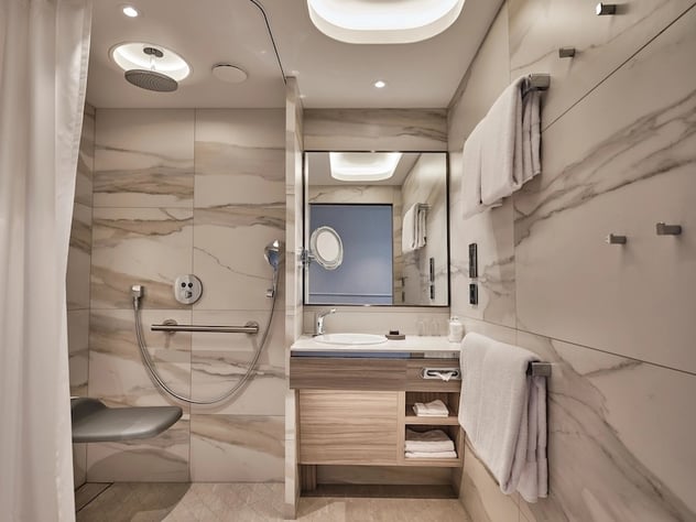 SSC_EV_ClassicVerandaSuite_Bathroom_ADA_0499 copy