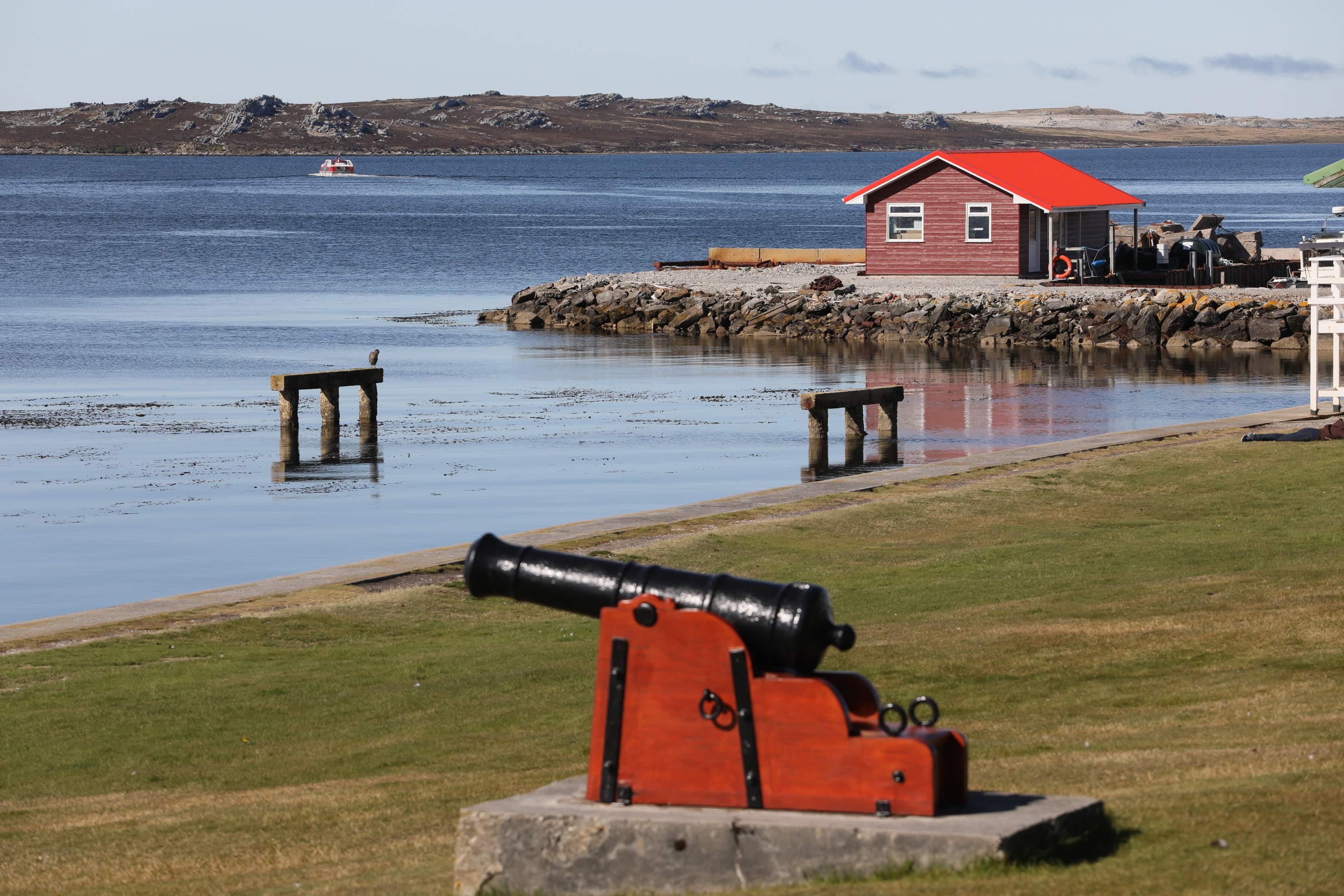 Falkland Islands (Islas Malvinas)