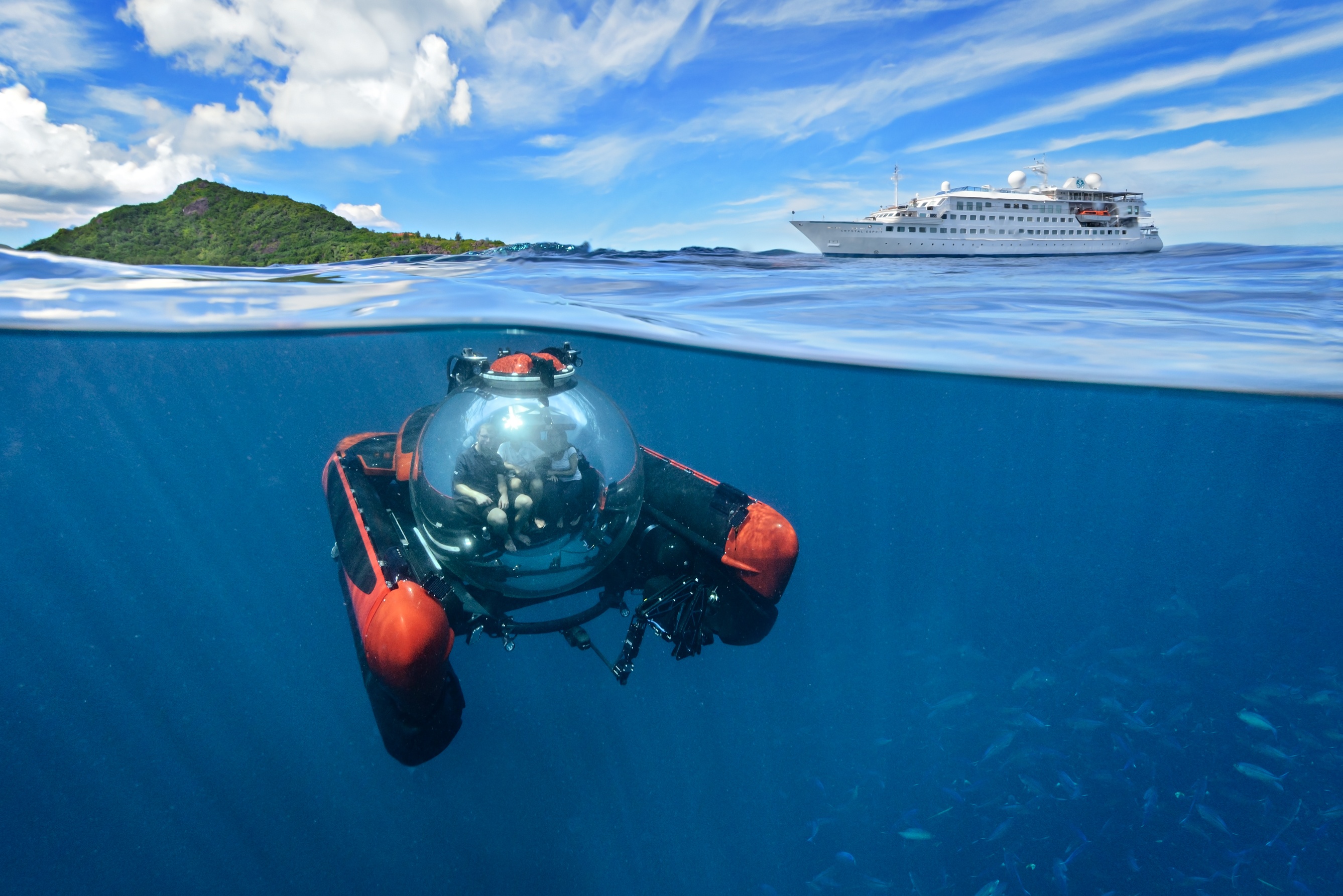Crystal Esprit with submarine