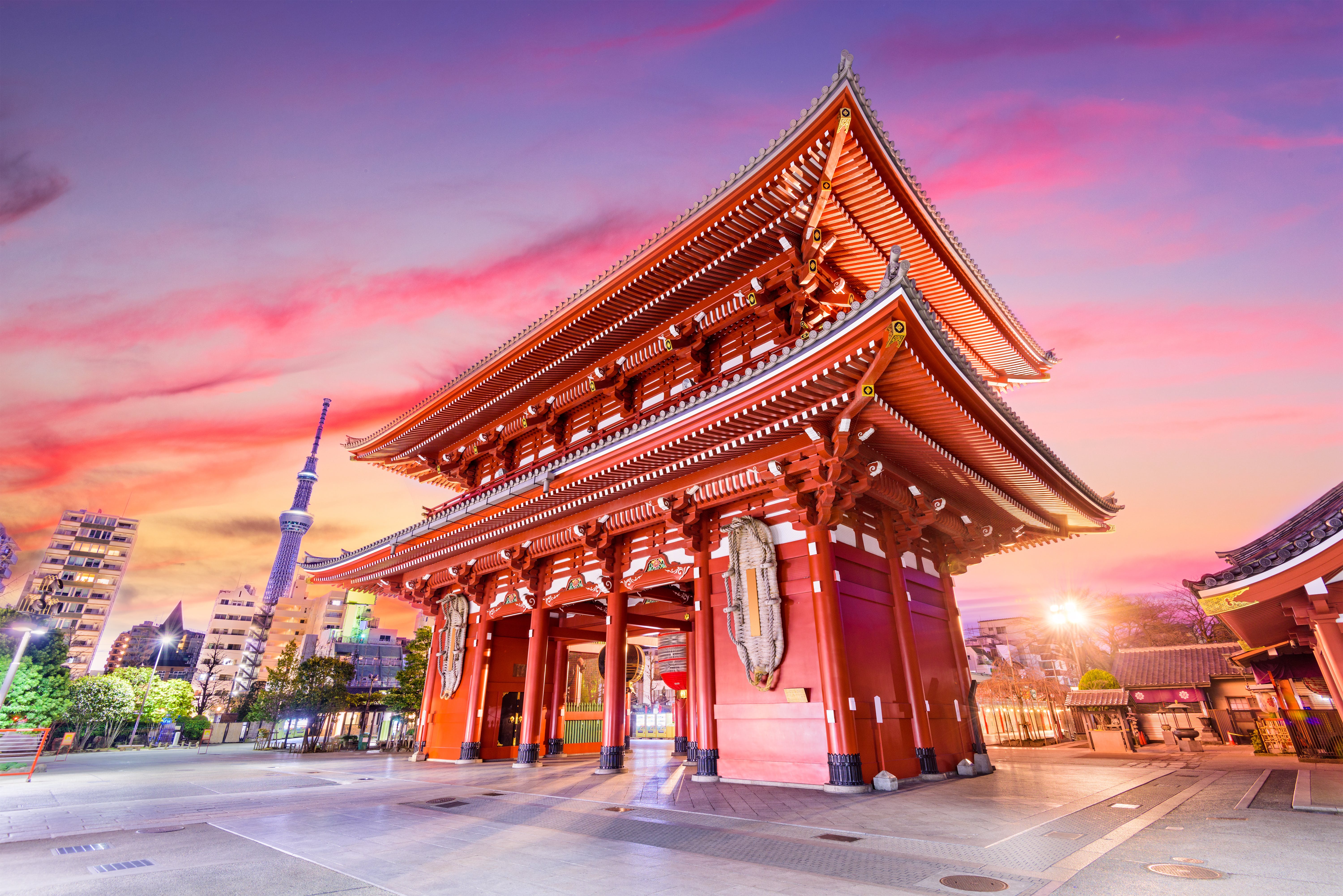 The Kaminarimon, the gate of Sensoji Temple in Tokyo.